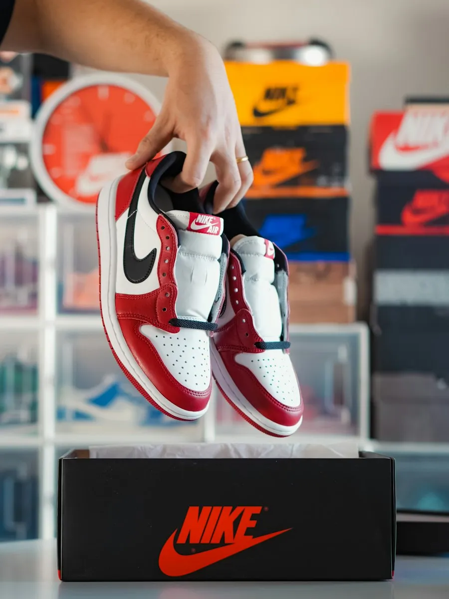 Sneakers appena estratte dalla scatola