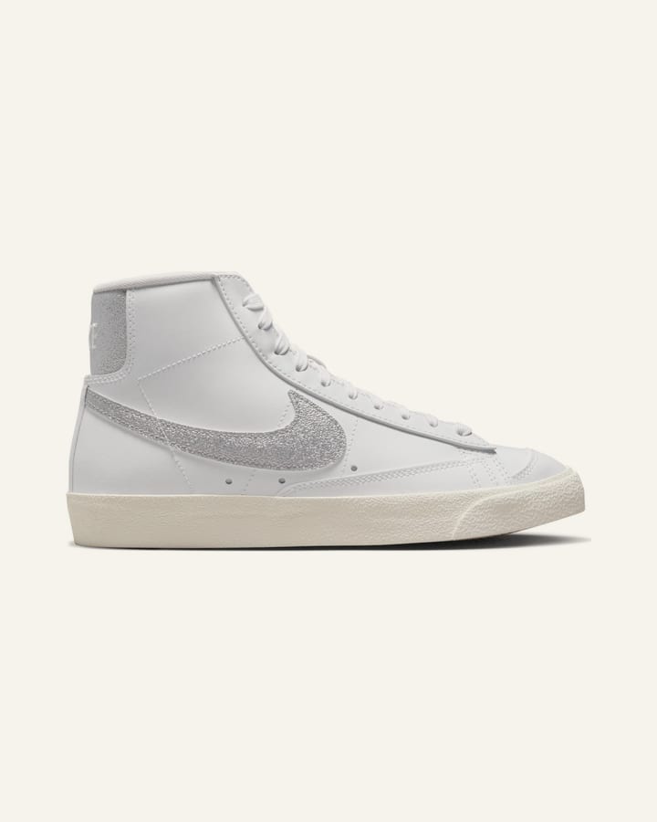 Nike Blazer Mid 77